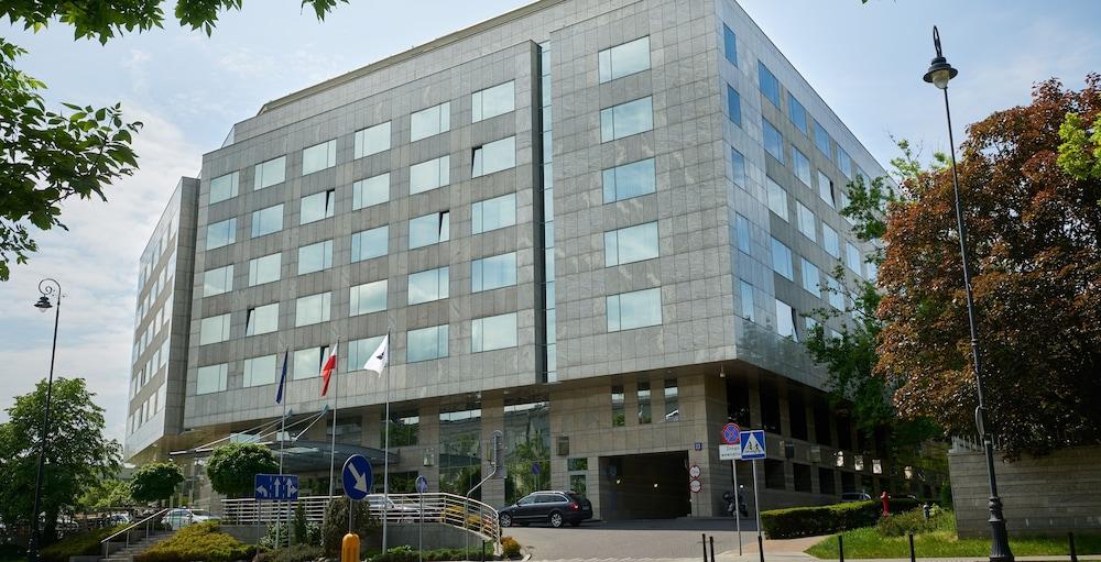 REGENT WARSAW HOTEL(EX HYATT REGENCY WARSAW) 133174 — 3