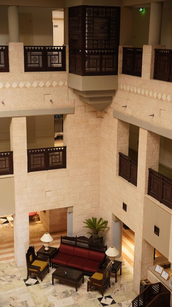 Grand Mercure Petra 16374 — 3