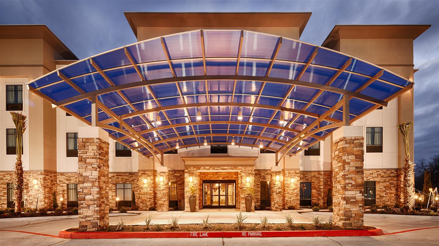 Best Western Plus Flatonia Inn — 3