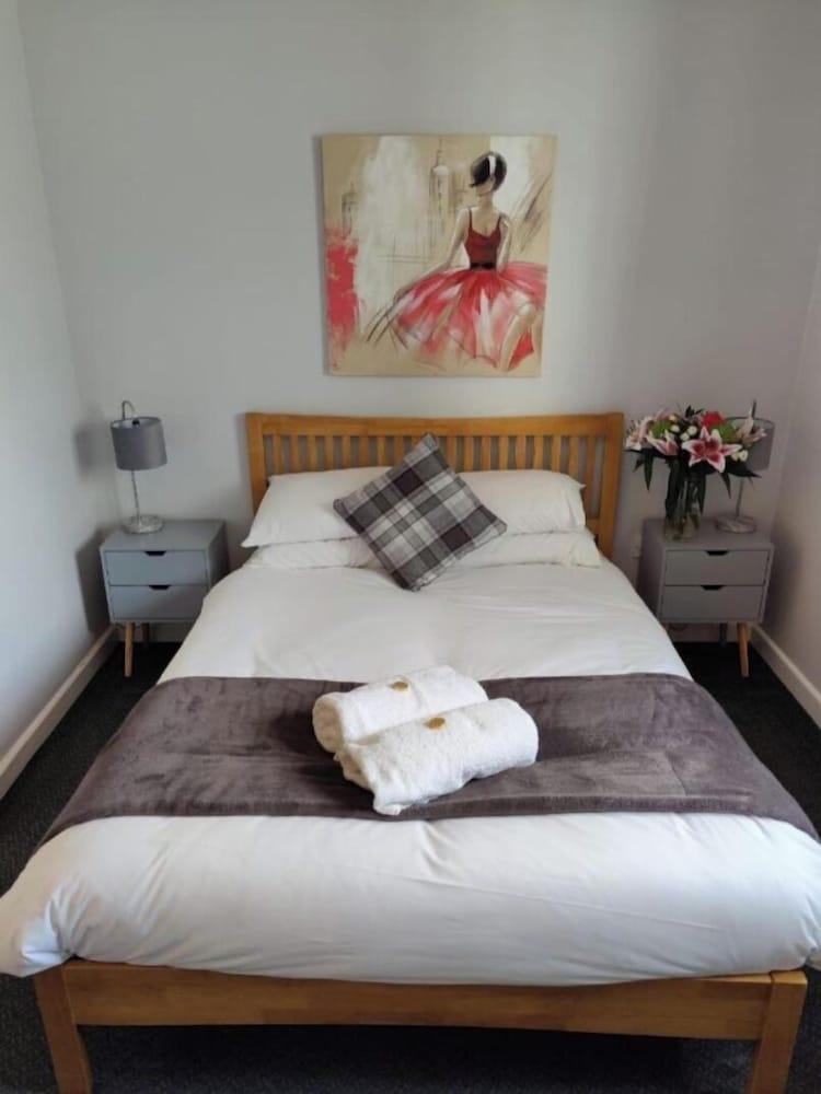 The Woolpack Inn — 10