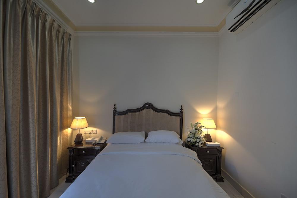 ROYAL RESIDENCE RESORT(FORMERLY HOTEL ROYAL RESIDENCE BRANCH) — 9