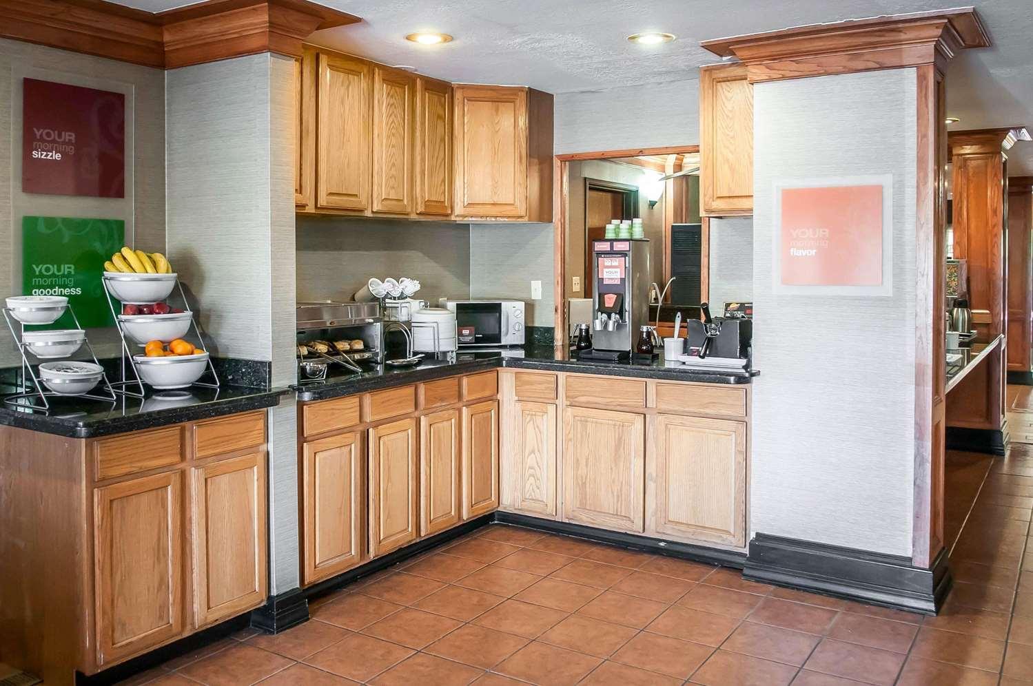 Comfort Suites Albuquerque/North Journal Center — 5
