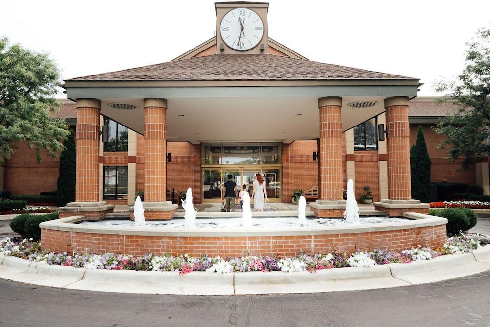 Ann Arbor Regent Hotel & Suites — 5