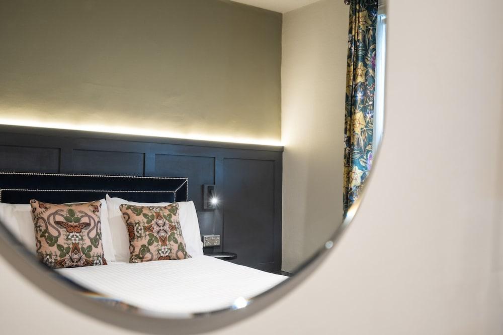 The Coachman Hotel — 3