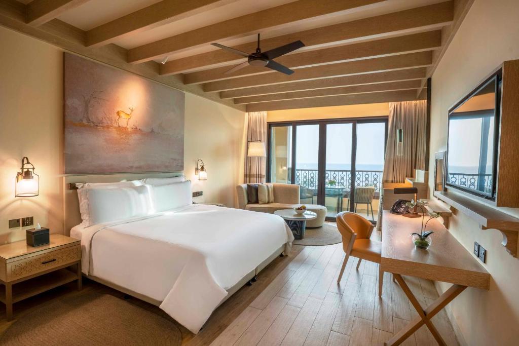 Saadiyat Rotana Resort & Villas — 10