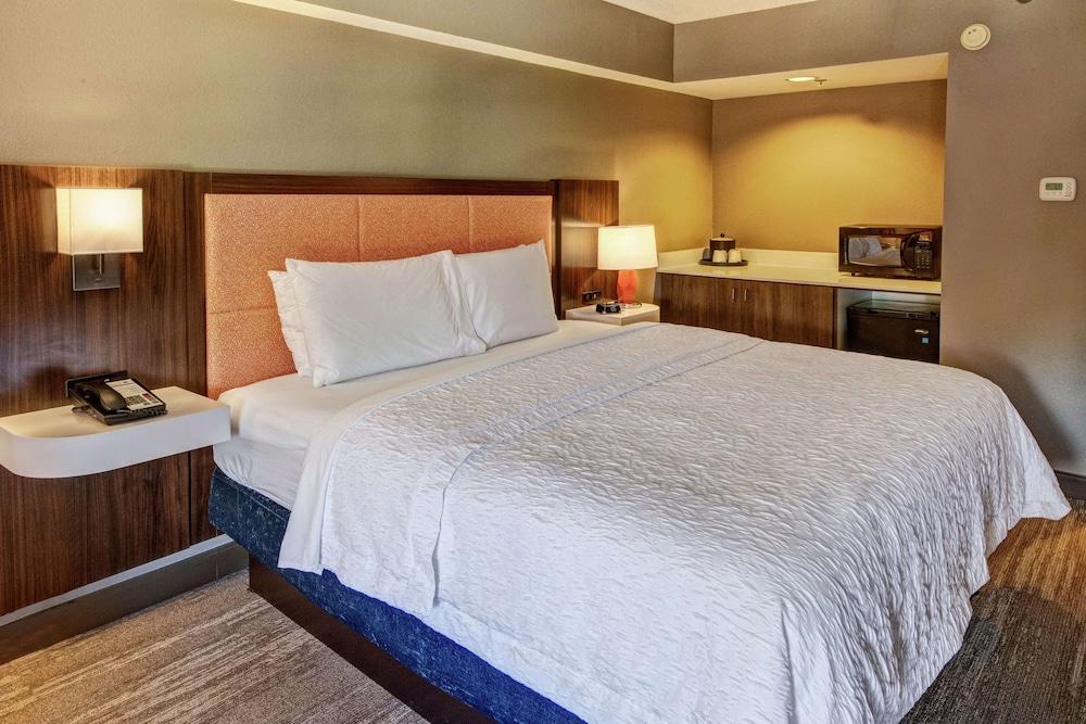 Hampton Inn Elizabeth City — 10