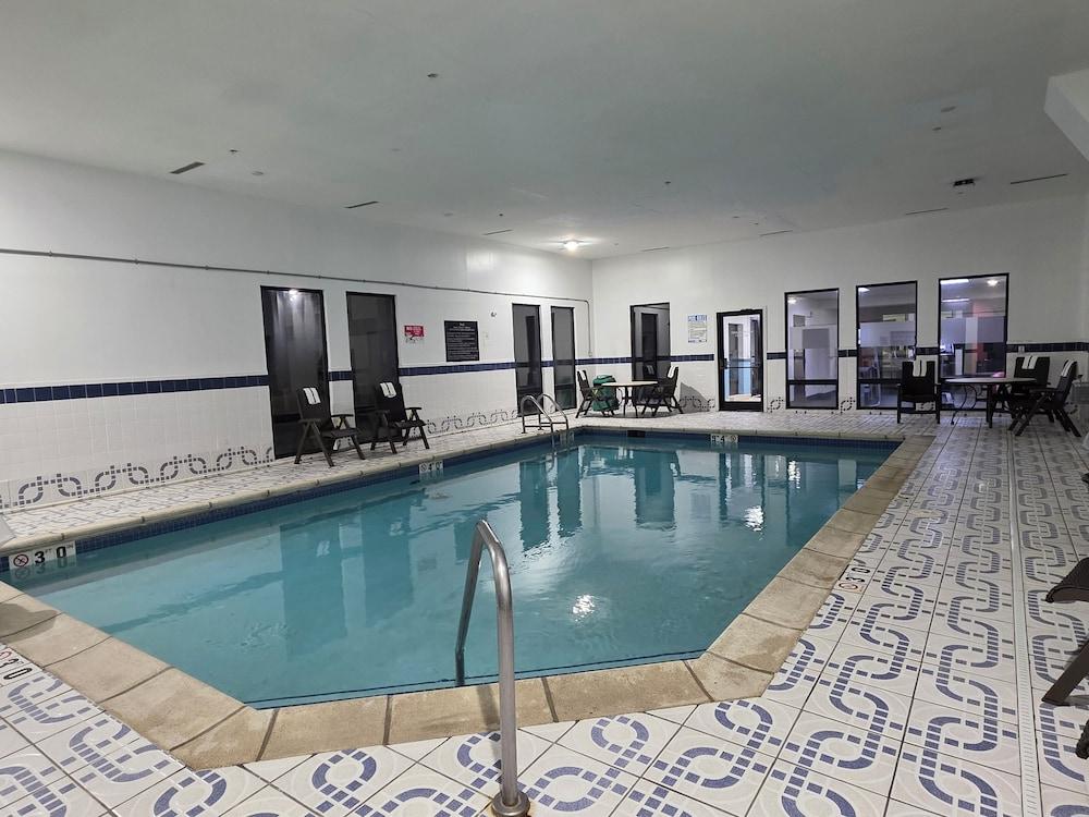 Sonesta Essential Ames — 3