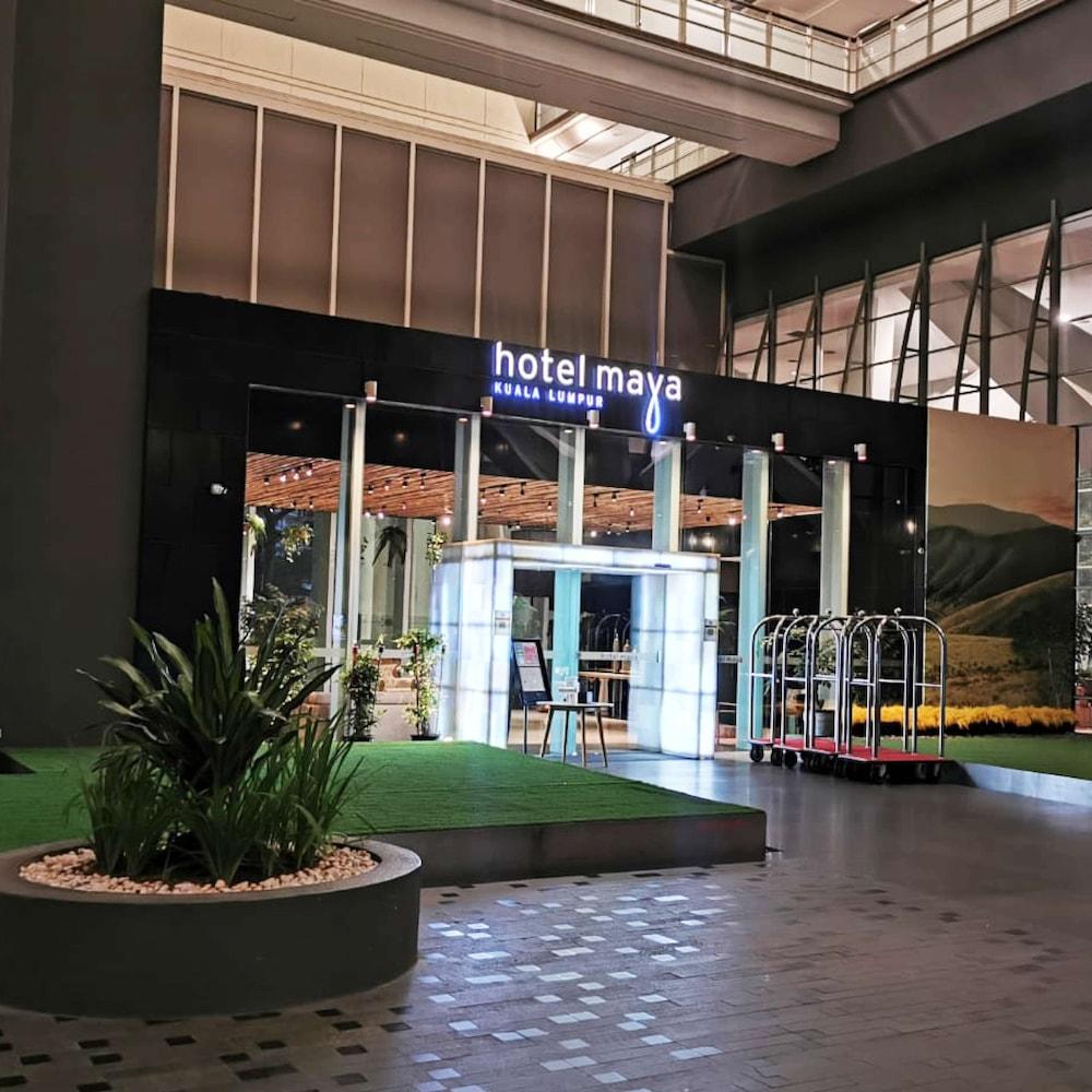 Hotel Maya Kuala Lumpur City Centre — 4