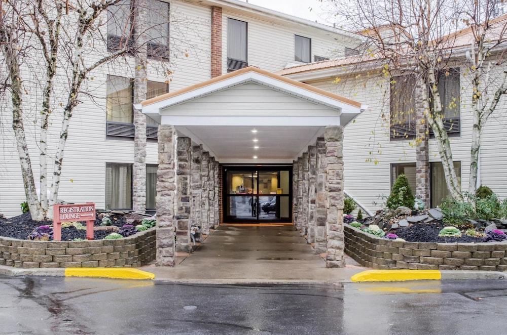 Comfort Inn West Hazleton — 7