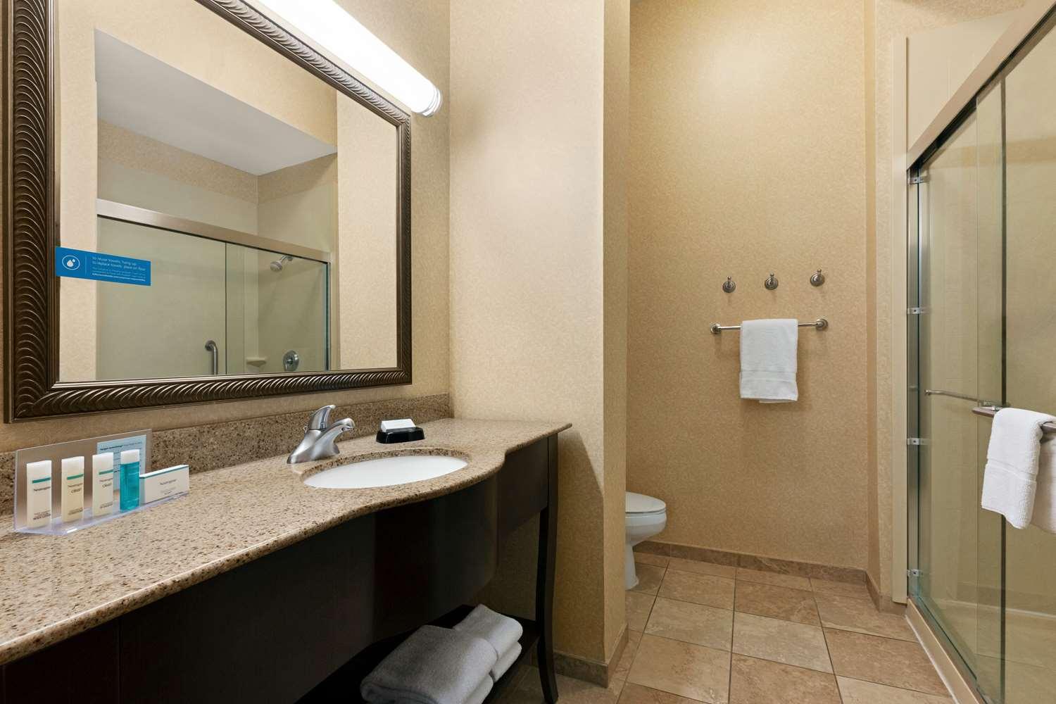 Hampton Inn & Suites Atlanta Airport West/Camp Creek Pkwy — 1