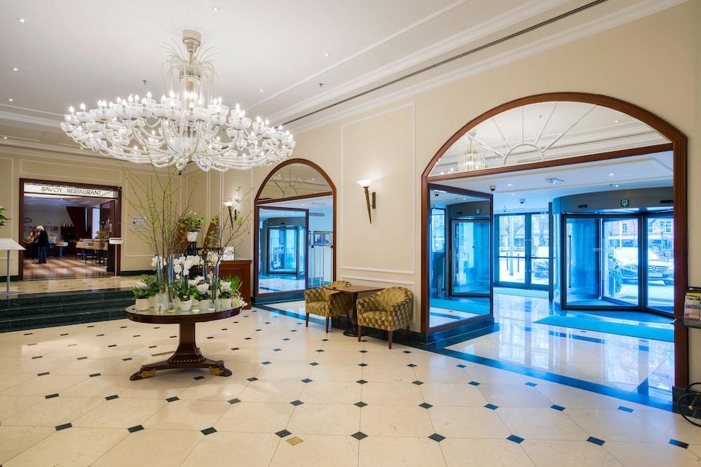 RADISSON BLU CARLTON — 8