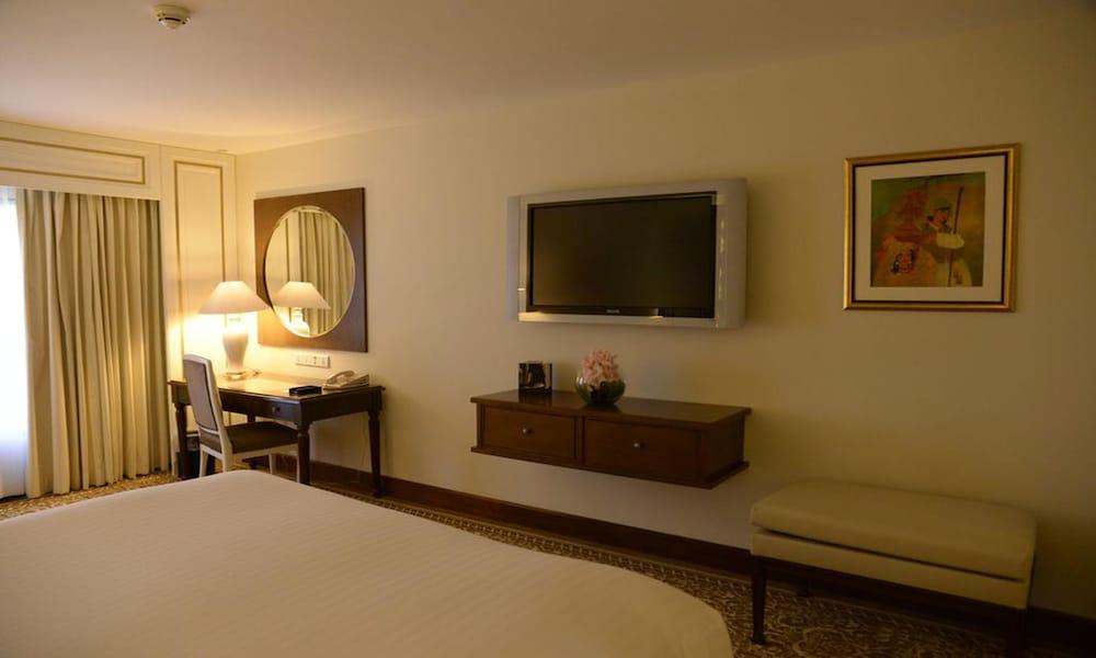 Marriott Karachi Hotel — 8