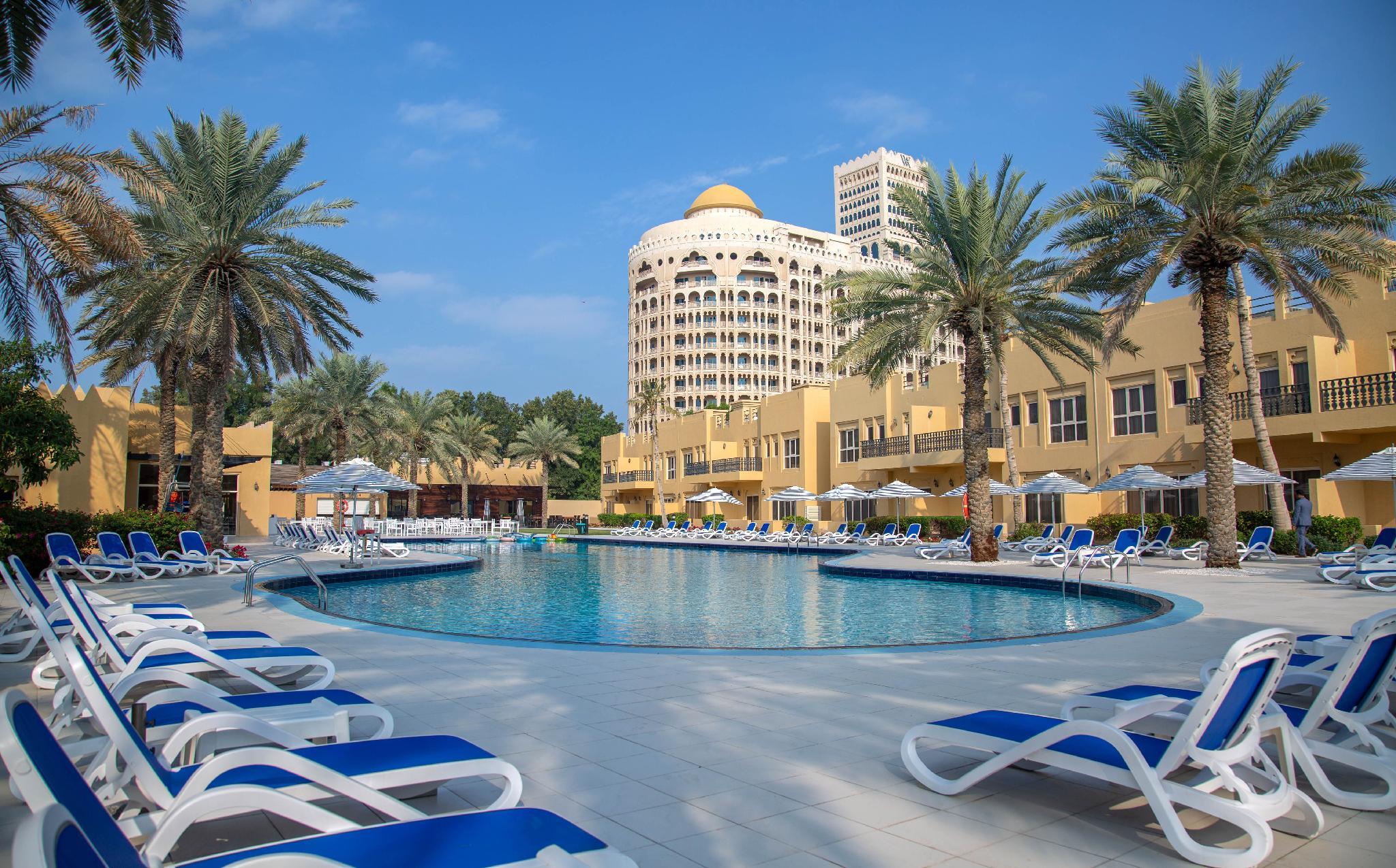 Al Hamra Village Hotel — 6
