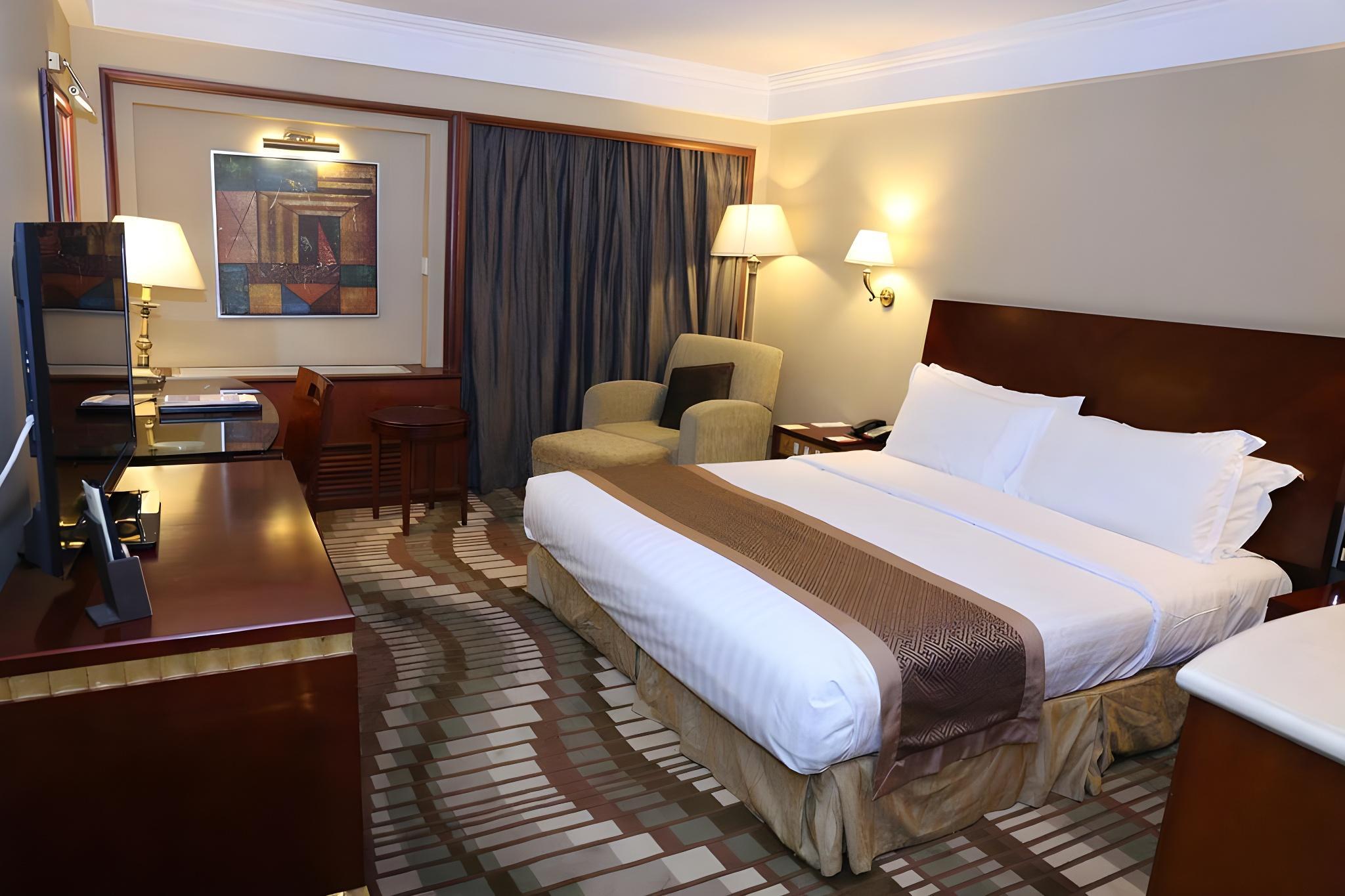 Jianguo Beijing Hotel — 10