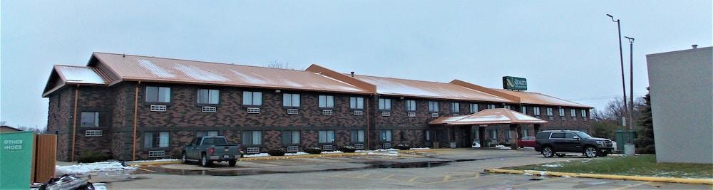 Quality Inn & Suites Champaign North - Urbana — 5