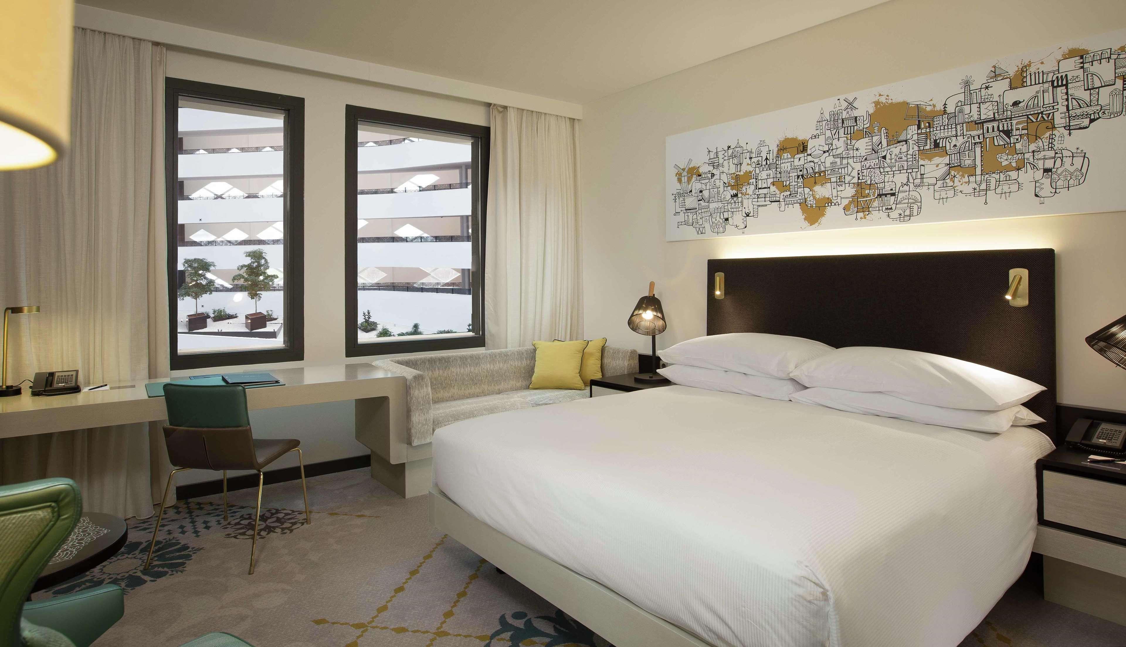 Hilton Amsterdam Airport Schiphol — 7