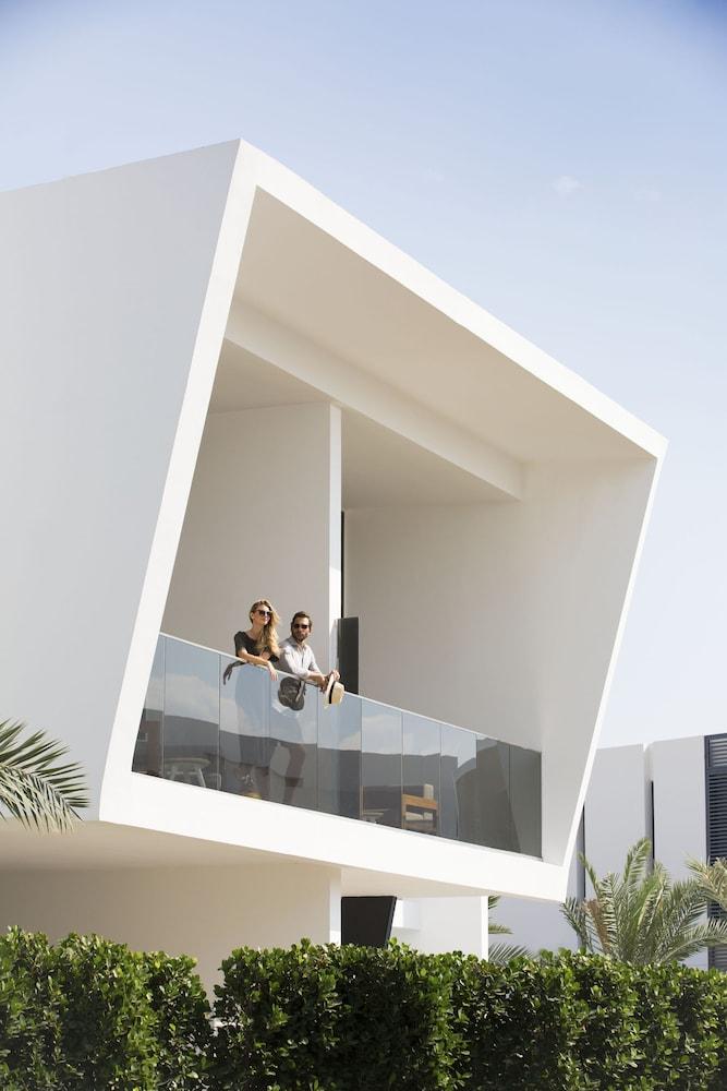Jumeirah Saadiyat Island Abu Dhabi — 1