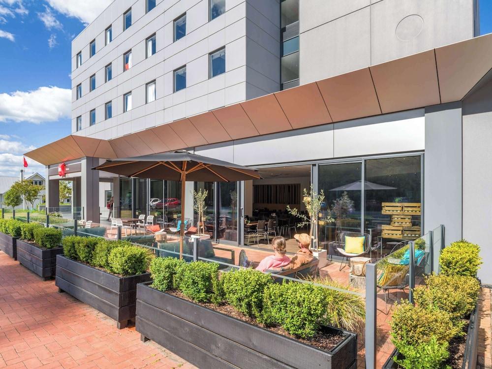 IBIS ROTORUA — 2