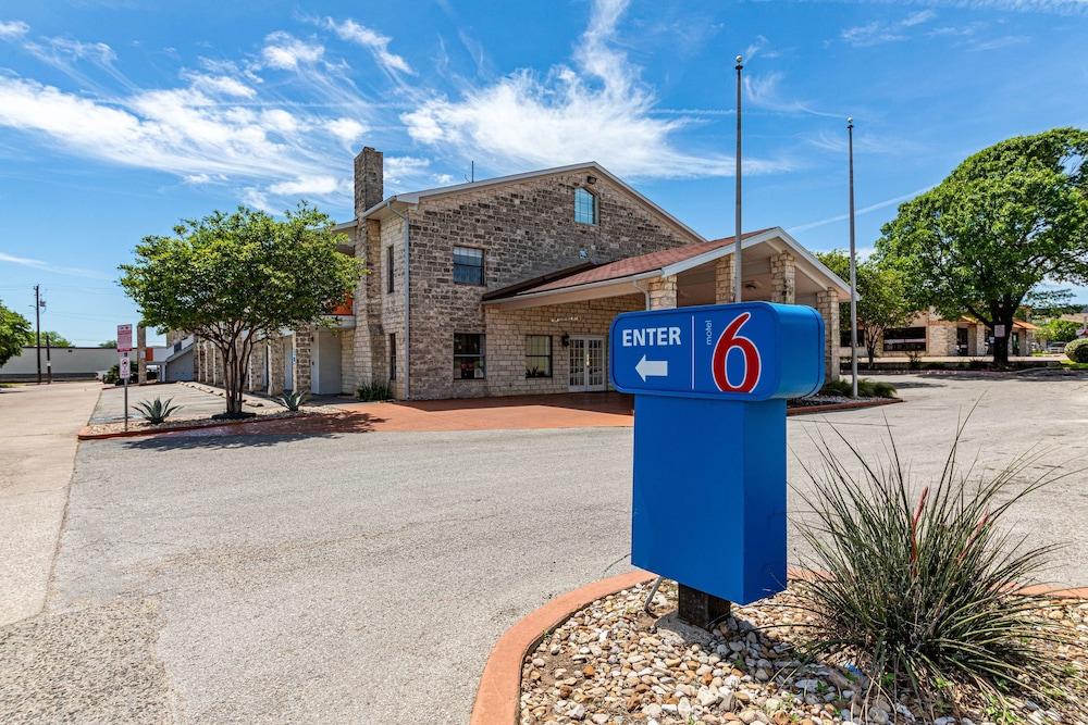 Motel6 Georgetown, TX