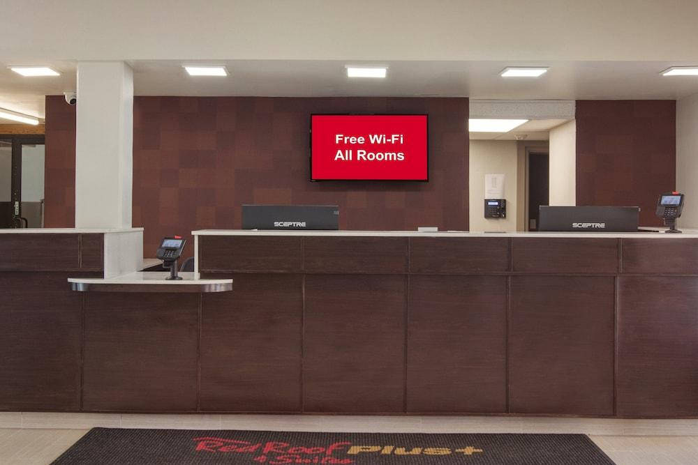Red Roof PLUS & Suites Erie