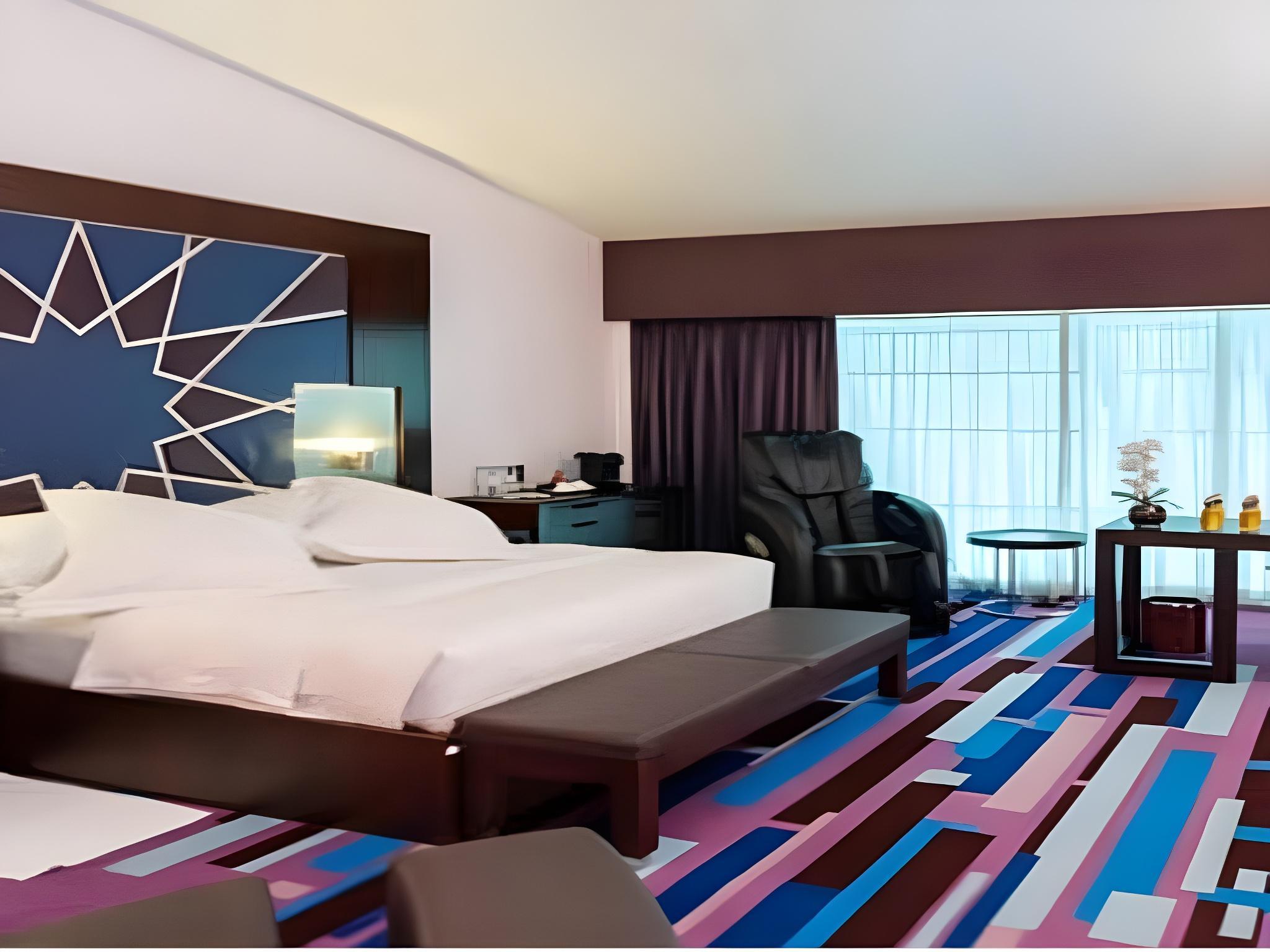 Dubai International Airport Terminal Hotel — 7