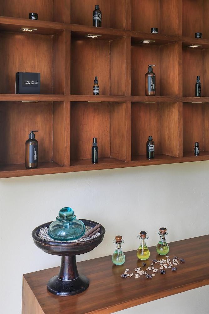 Alila Manggis — 7