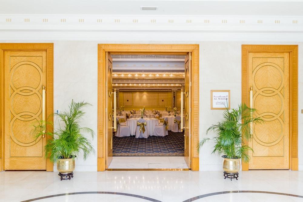 Sunday Suites Excelsior Hotel Deira (formerly Sheraton Deira) — 4