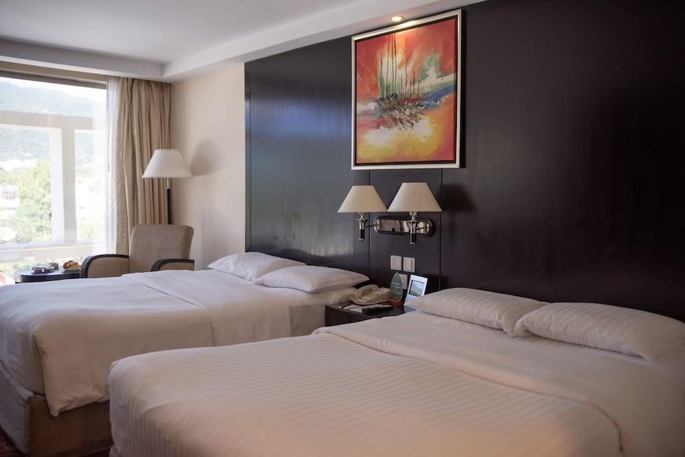ISLAMABAD MARRIOTT HOTEL — 8