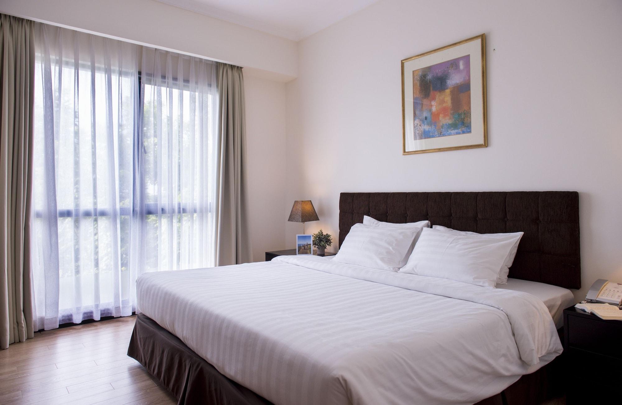 Diamond Westlake Suites — 7