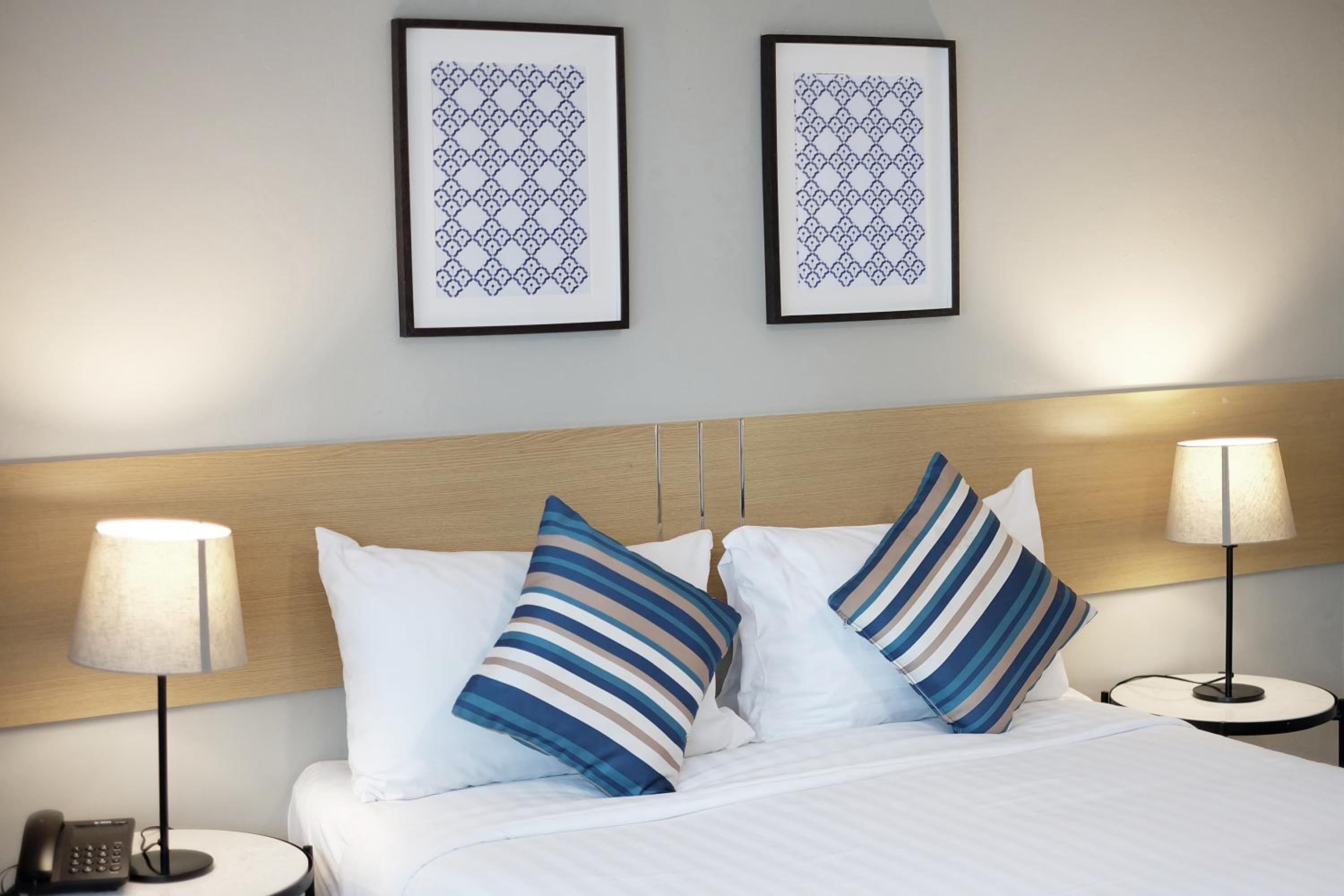 Novotel Suites Mall Avenue Dubai