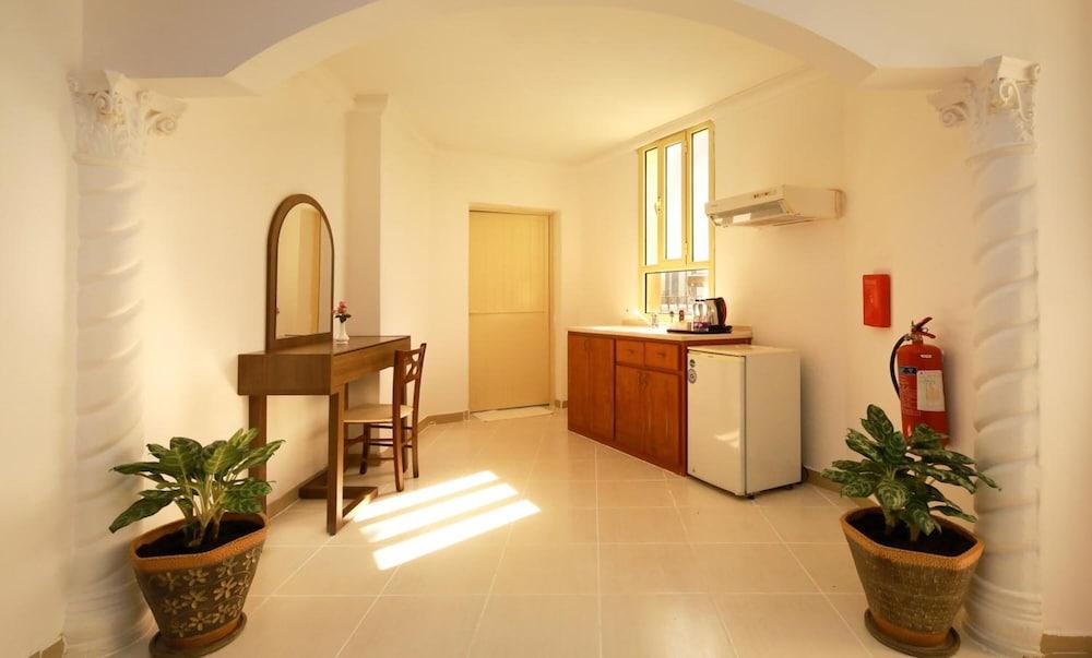 La Villa Hotel Doha 83852 — 5