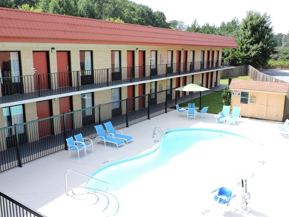 Quality Inn Acworth