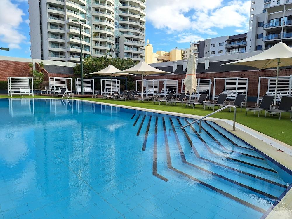 Residence on Langley Park — 4