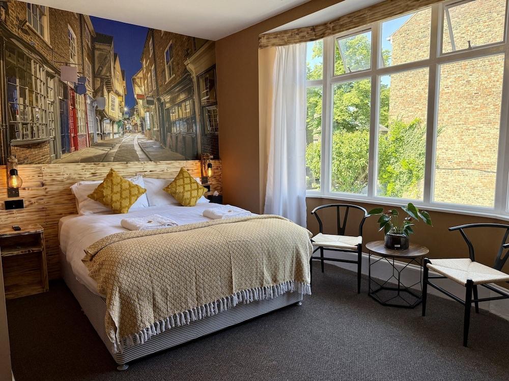 The Crescent Guest House — 8