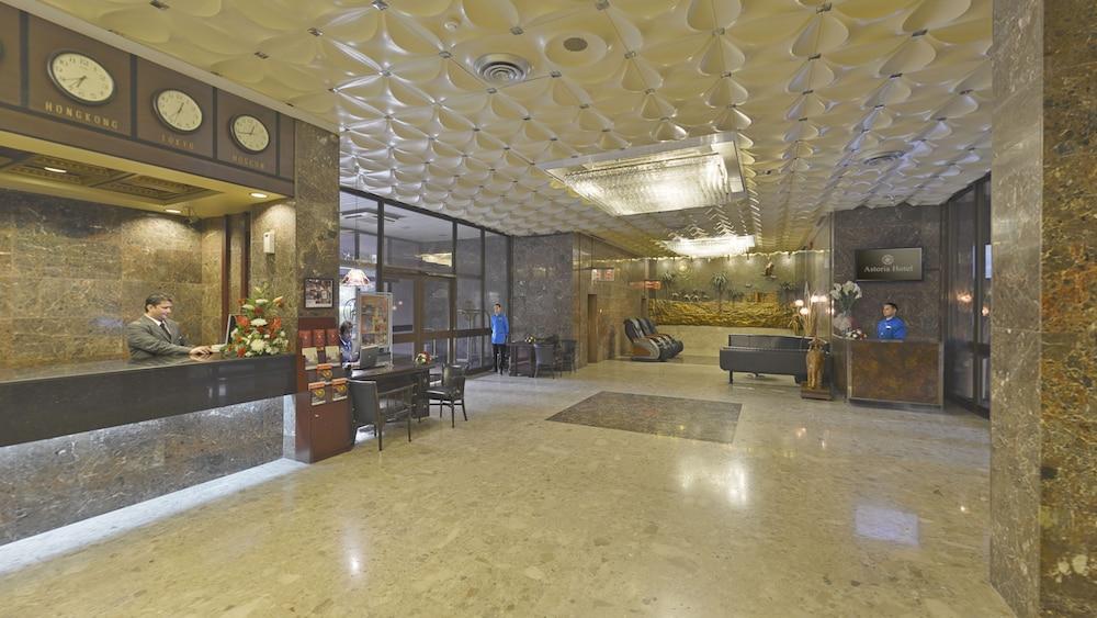 Grand Astoria Hotel — 4