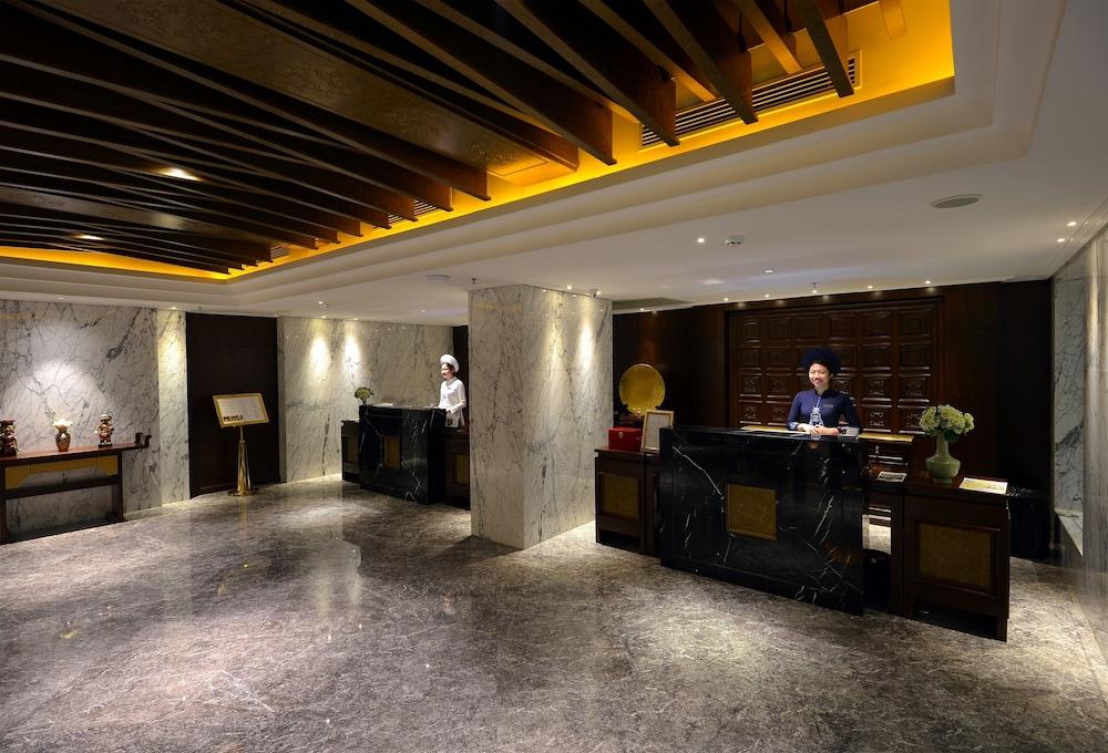 Le Jardin Hotel Haute Couture — 7