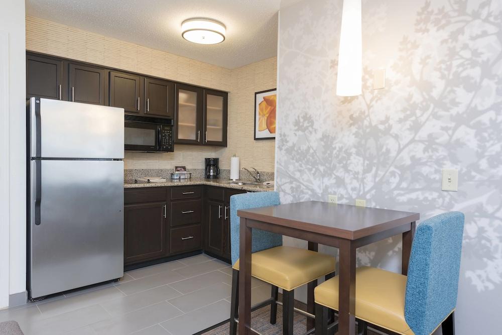 Residence Inn Grand Rapids West — 9