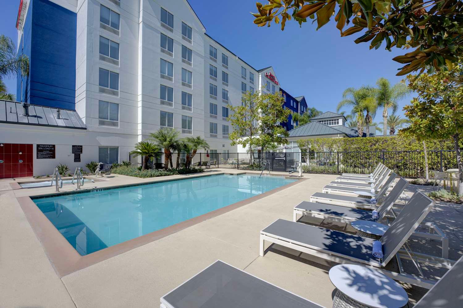 Hilton Garden Inn Anaheim-Garden Grove — 10