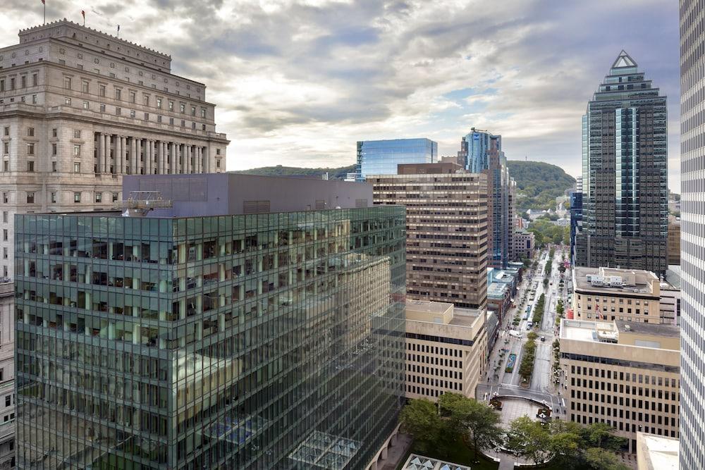 Fairmont The Queen Elizabeth — 3