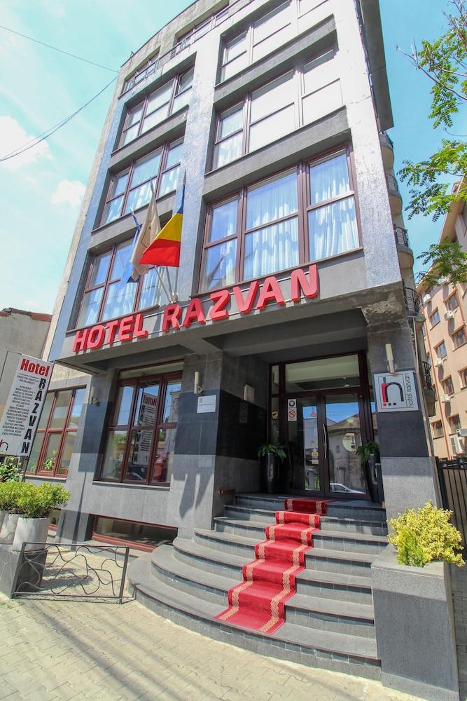 RAZVAN HOTEL — 5