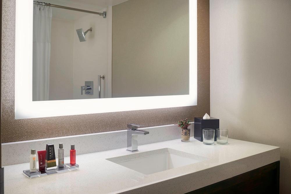Marriott Chicago Southwest at Burr Ridge — 3