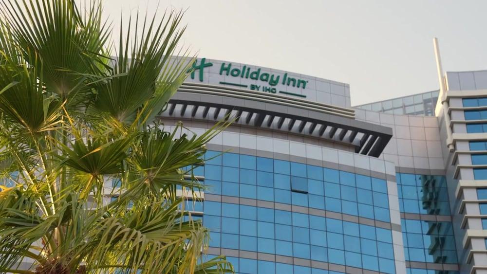 Holiday Inn Abu Dhabi Hotel — 4
