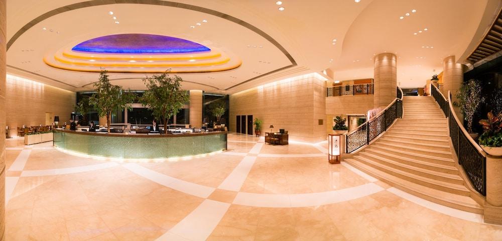 Harbour Plaza Metropolis — 8