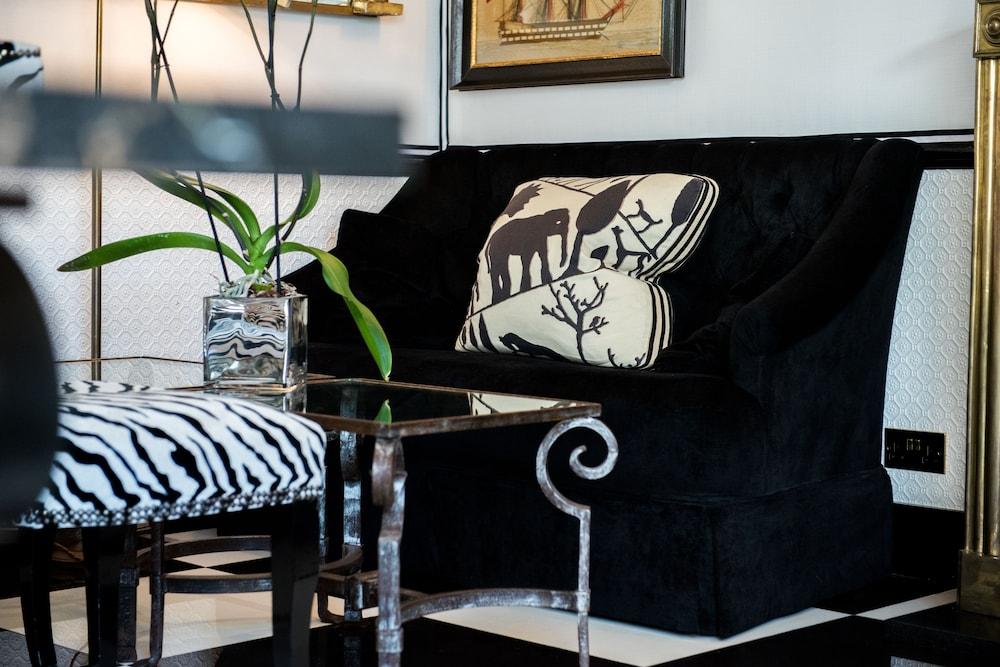 THE DUKE OF RICHMOND HOTEL — 6