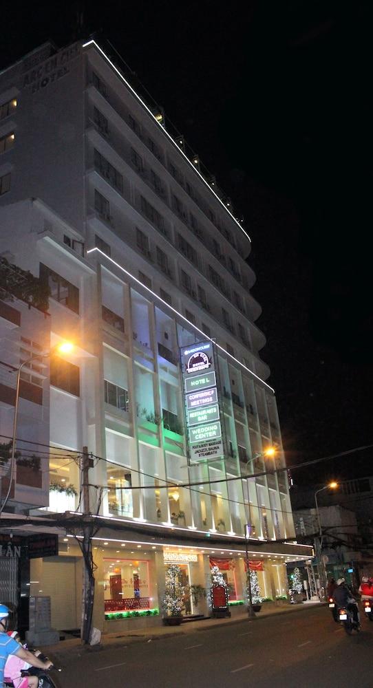 Thien Hong - Arc En Ciel Hotel (ex Arc En Ciel) — 1