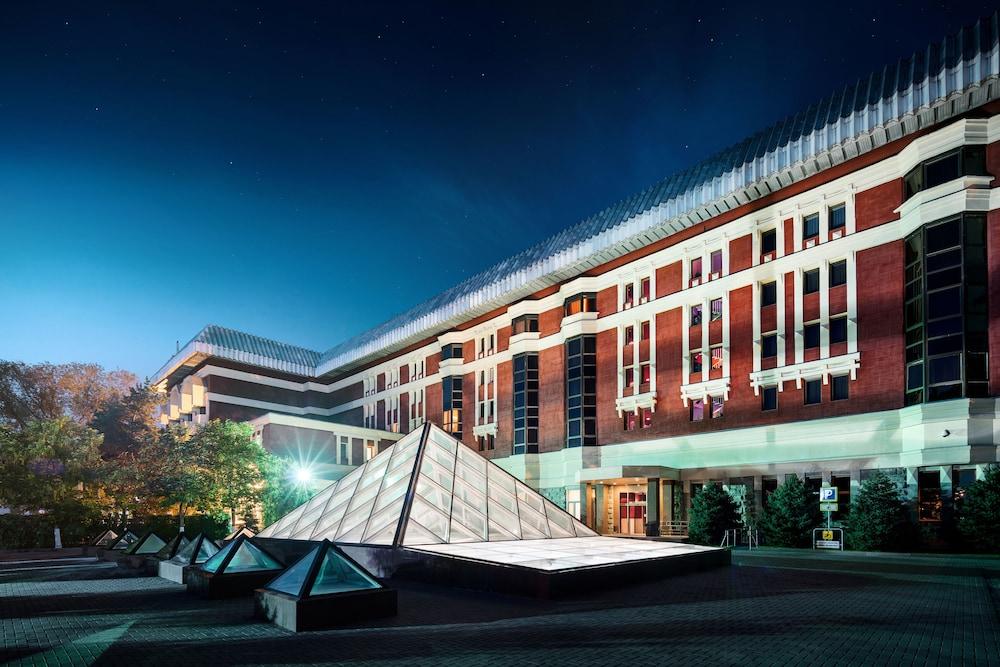 Dostyk Hotel — 4