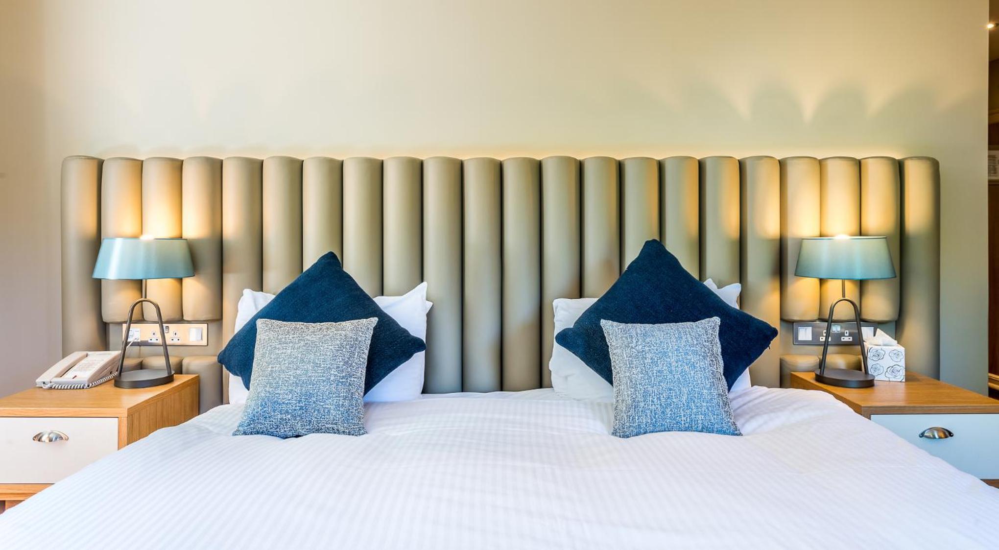 Yas Plaza Mangroves by IHG — 2
