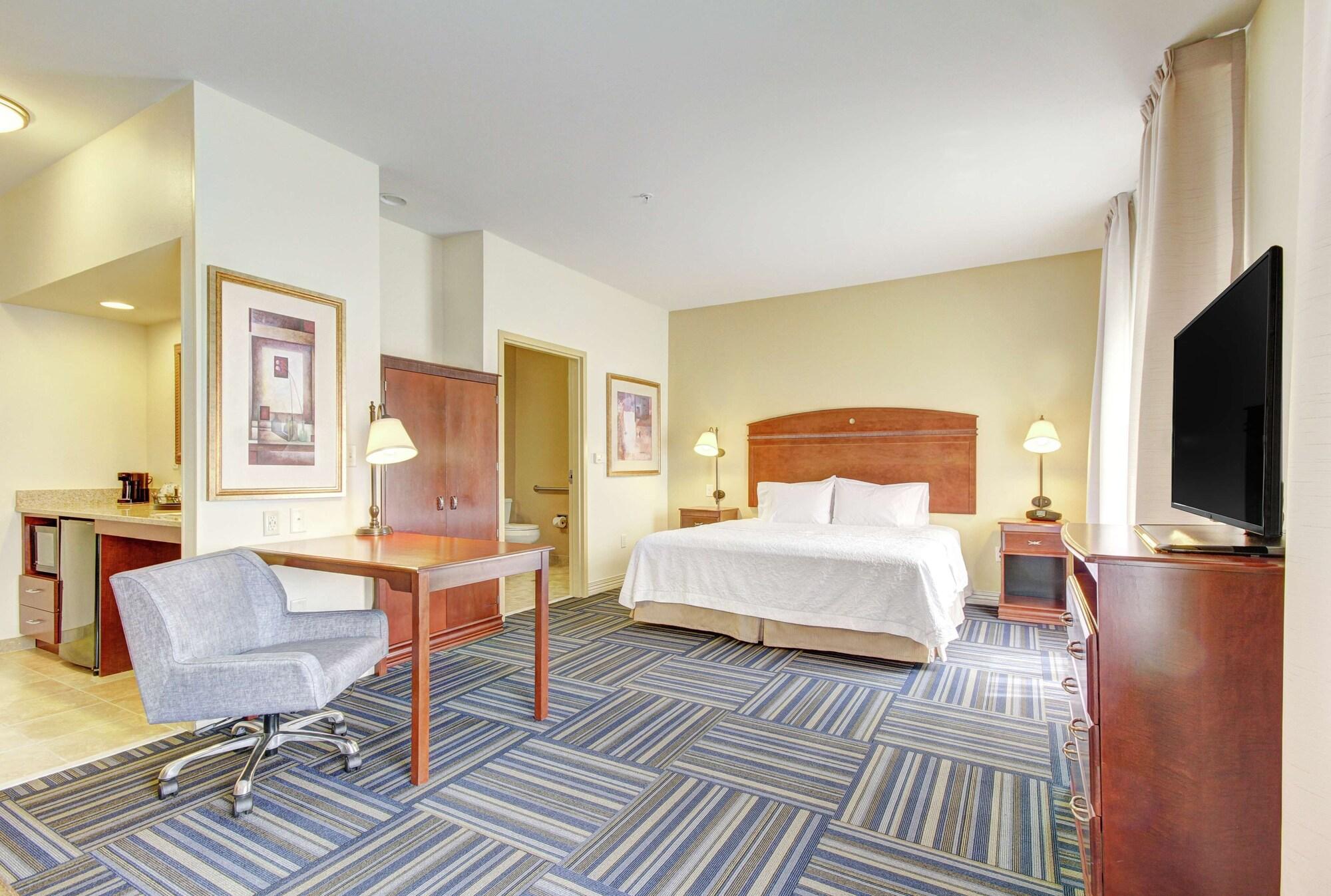 Hampton Inn & Suites Alexandria MN — 10