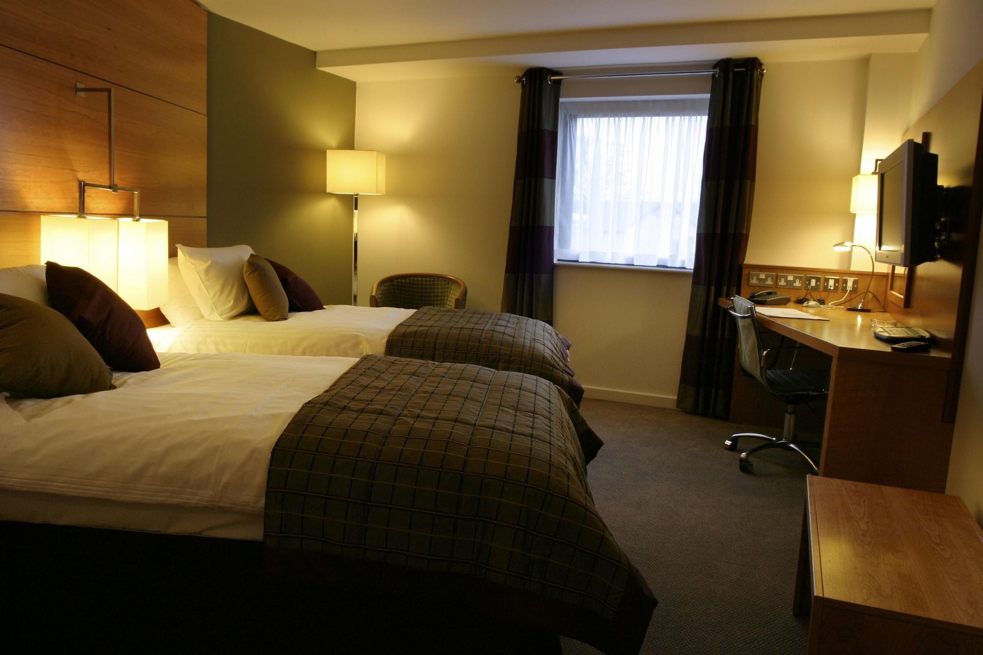 Ramada Plaza by Wyndham Wrexham — 10