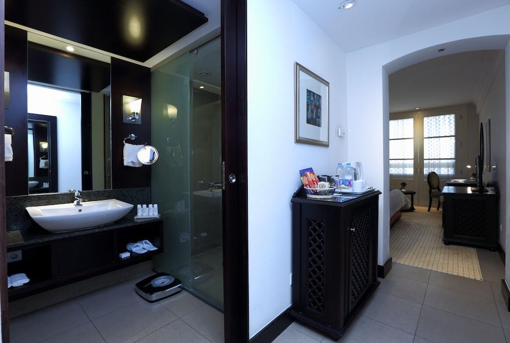 Radisson Blu Riyadh — 5